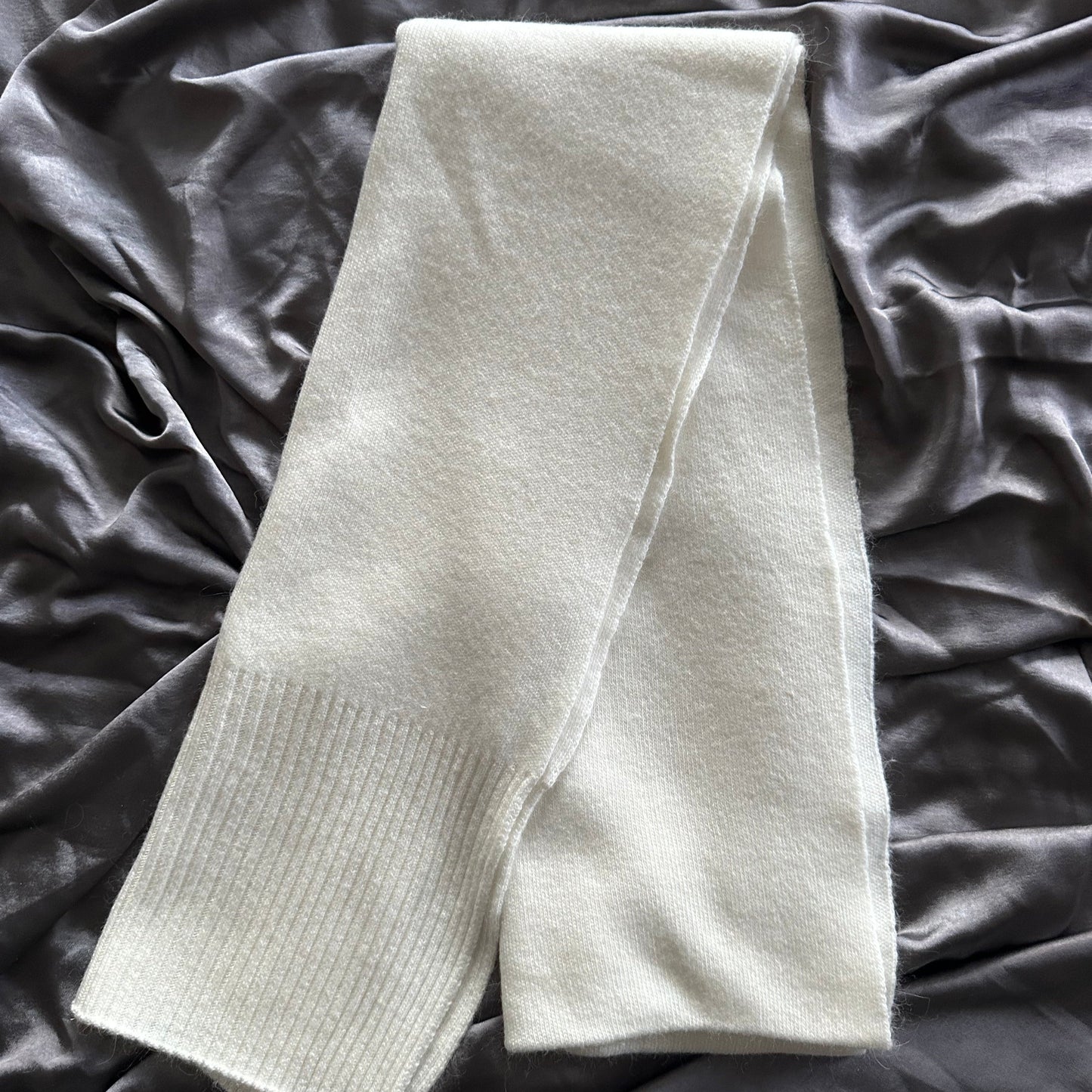 Knitted Scarf 01.WHITE